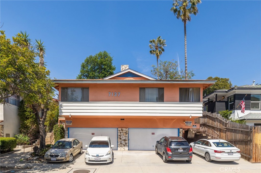 Nestled in the heart of the highly desirable Westchester neighborhood, 5-unit property offers an exceptional investment opportunity. The complex comprises a spacious 3-bedroom, 1.5-bathroom unit featuring a cozy fireplace and A/C, along with four 2-bedroom, 2-bathroom units, each equipped with A/C. The property boasts a stable tenant base, including some Section 8 tenants, ensuring consistent and guaranteed rental income. Most tenants are long-term, with rents approaching current market rates.
Residents benefit from an on-site community laundry room and a shared backyard area, perfect for barbecues and gatherings. The property's prime location offers unparalleled convenience, situated just minutes from the 405 and 105 freeways, providing easy access to major transportation routes. It's also in close proximity to Ladera Heights Shopping Center, Westfield Shopping Center, beautiful beaches, and popular local attractions such as LAX, SoFi Stadium, Intuit Dome, and Hollywood Park Casino.
This multi-family property combines comfort, convenience, and strong income potential, making it a standout addition to any investment portfolio.