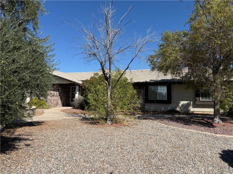 Photo of 17572 Main Street, Hesperia, CA 92345 (MLS # TR26213585)