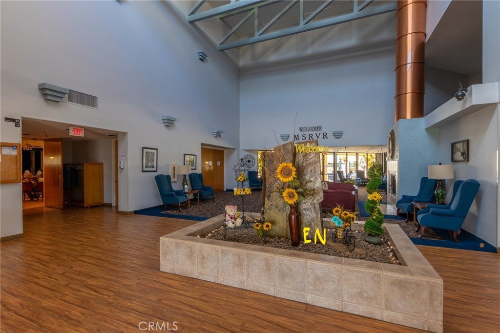 1295 S Cawston 38