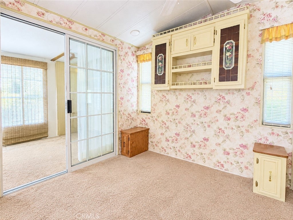 1295 S Cawston 38