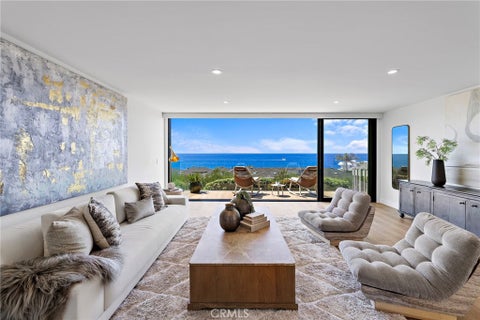 Photo of 37 Blue Lagoon, Laguna Beach, CA 92651 (MLS # LG26202840)