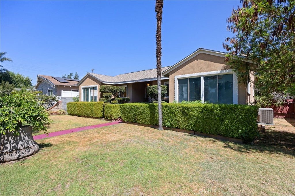 15739 Chatsworth ST, Granada Hills CA 91344