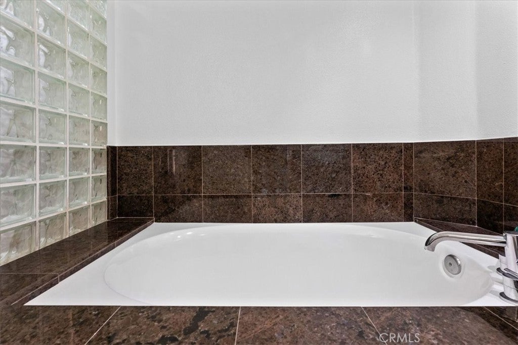 2253 Martin 207, Irvine CA 92612 - Photo 18