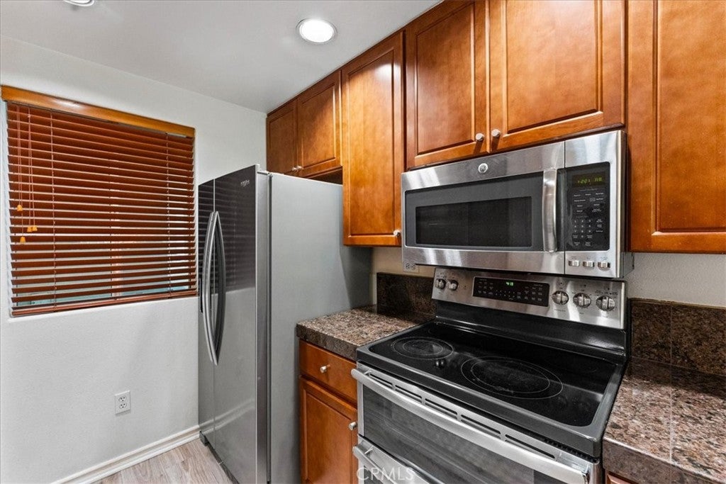 2253 Martin 207, Irvine CA 92612 - Photo 12