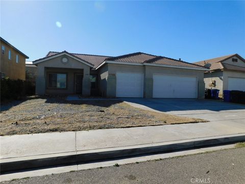 Photo of 11765 Winewood St, Victorville, CA 92392 (MLS # CV26060184)