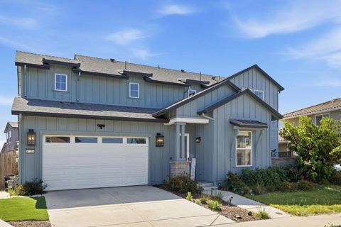 Photo of 17214 Bowling Court, Lathrop, CA 95330 (MLS # ML82024704)