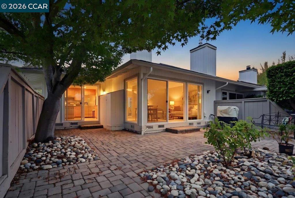 1903 Rancho Verde West