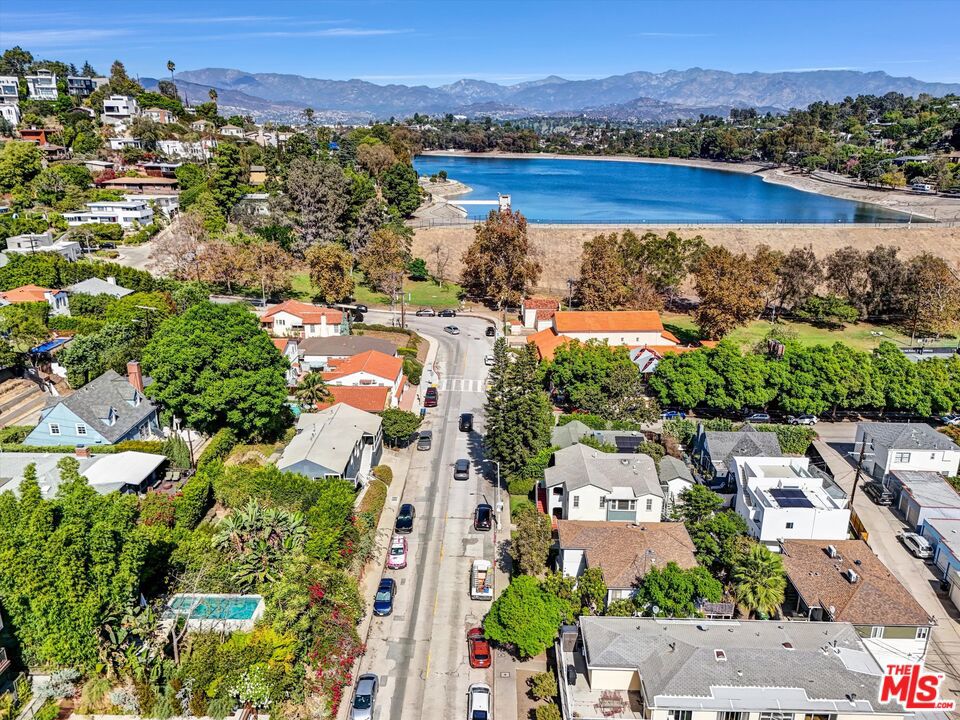 1835 West Silver Lake Drive