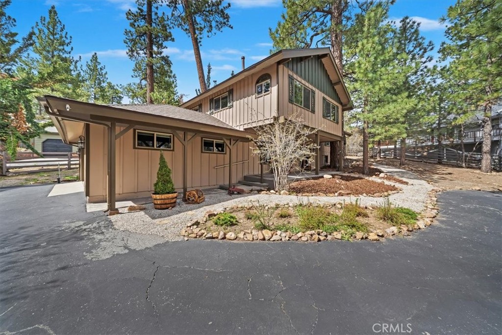 41604 Hummingbird Lane