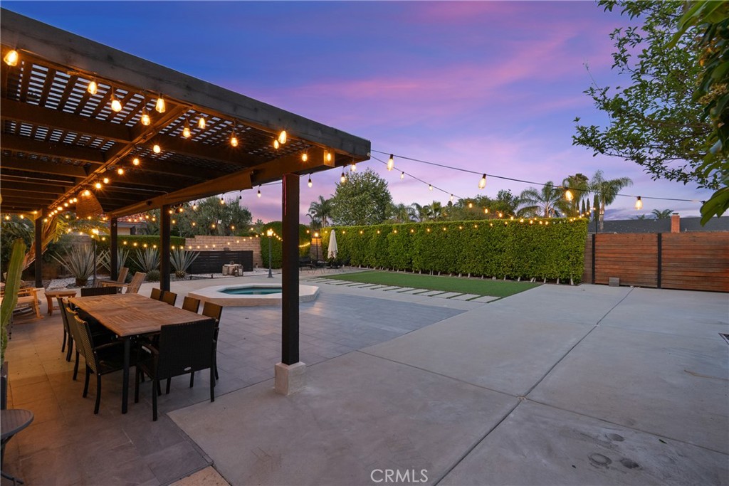 2704 Lemon Dr