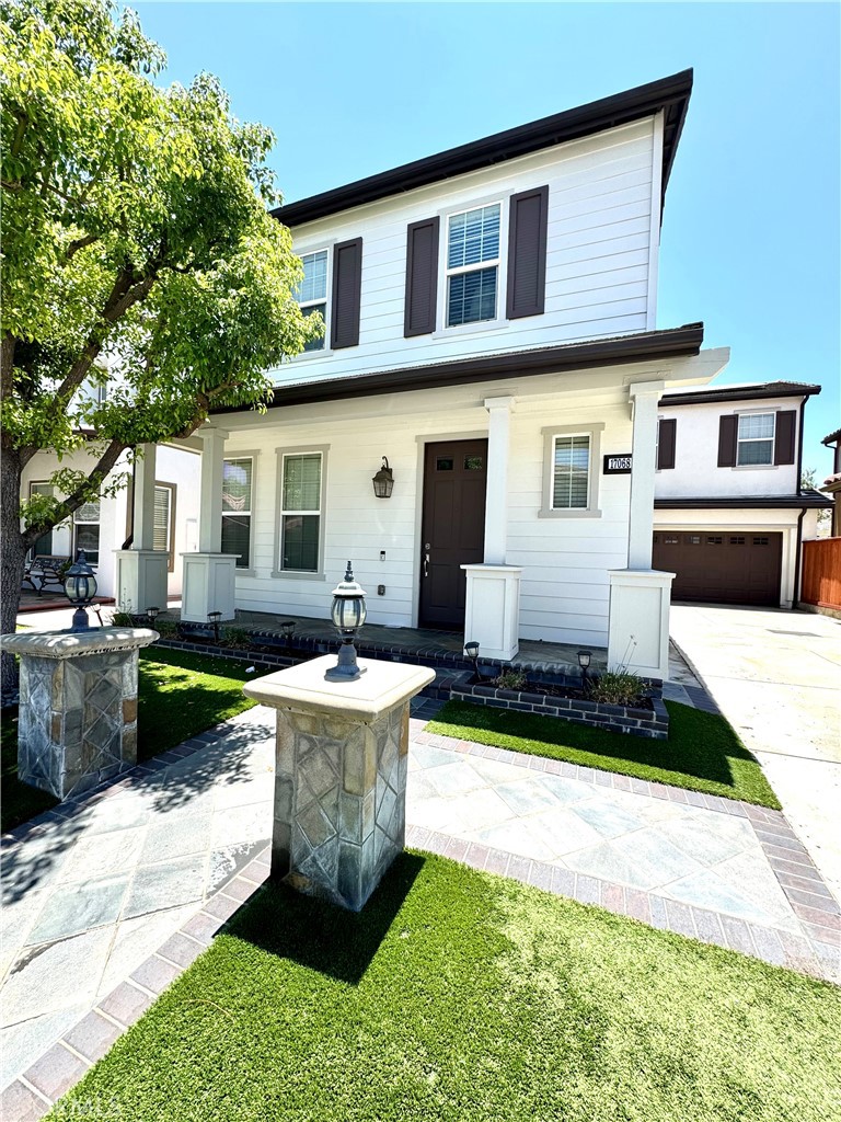 17068 Camino Galvez