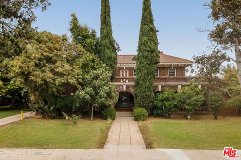 1130 Westchester Place Los Angeles CA 90019