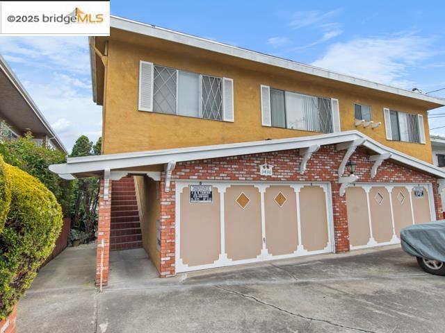 EASTOALAND - Residential Lease