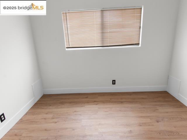 EASTOALAND - Residential Lease
