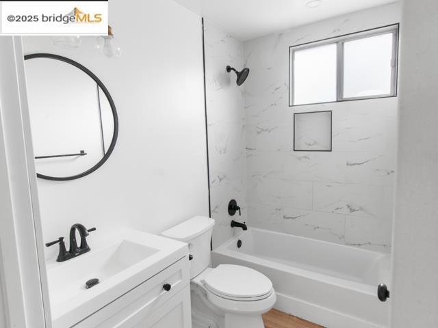 EASTOALAND - Residential Lease