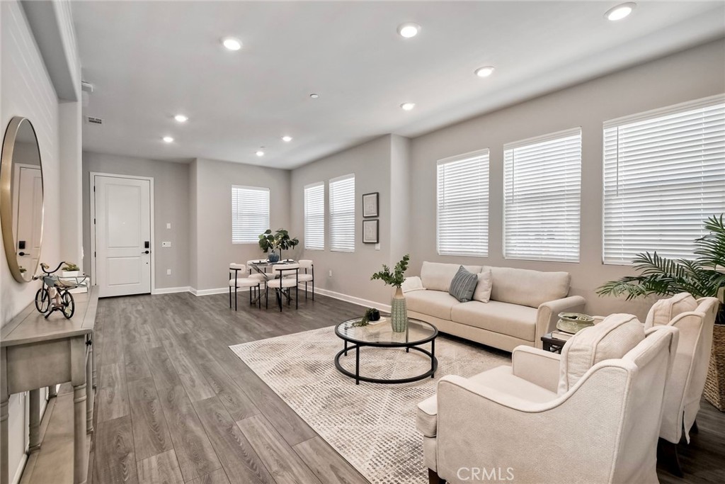 1097 Delpy View