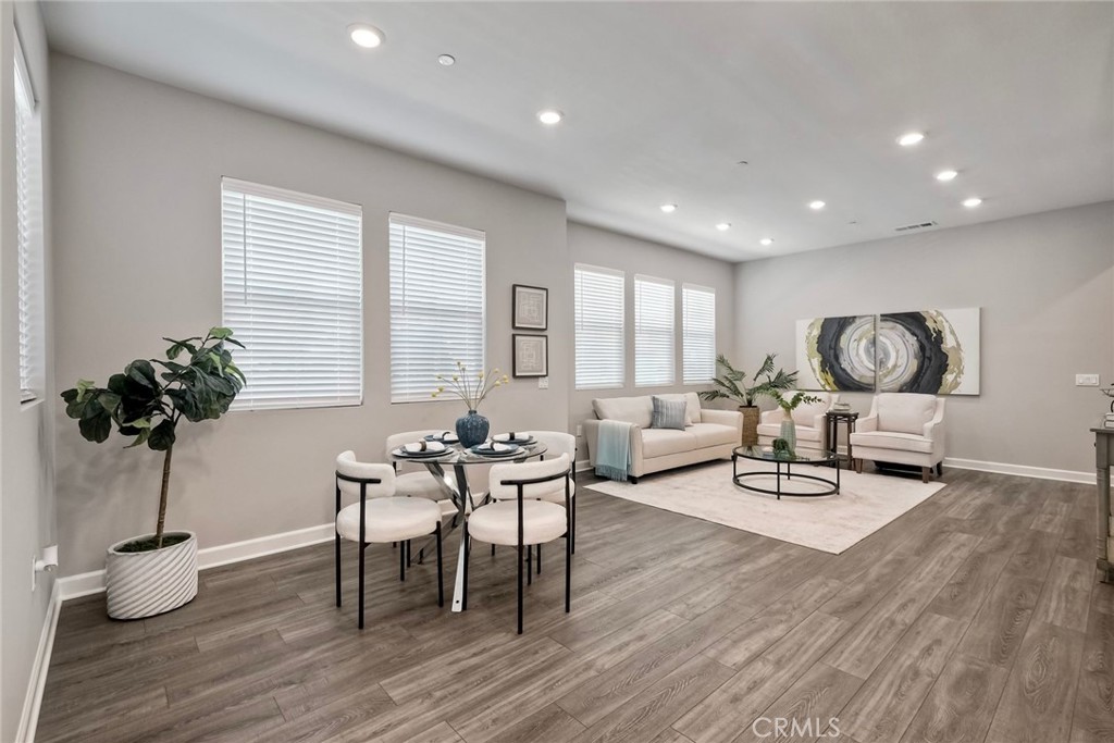1097 Delpy View
