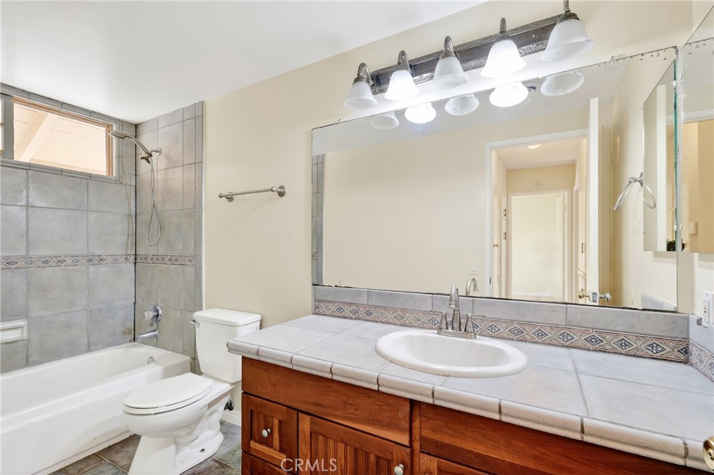 Stardust (STAR) - Residential Lease