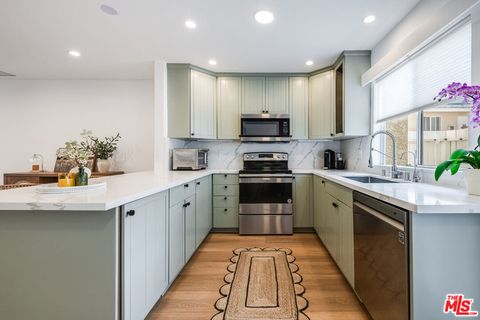 Photo of 4558 Willis Avenue #121, Sherman Oaks, CA 91403 (MLS # 26646827)