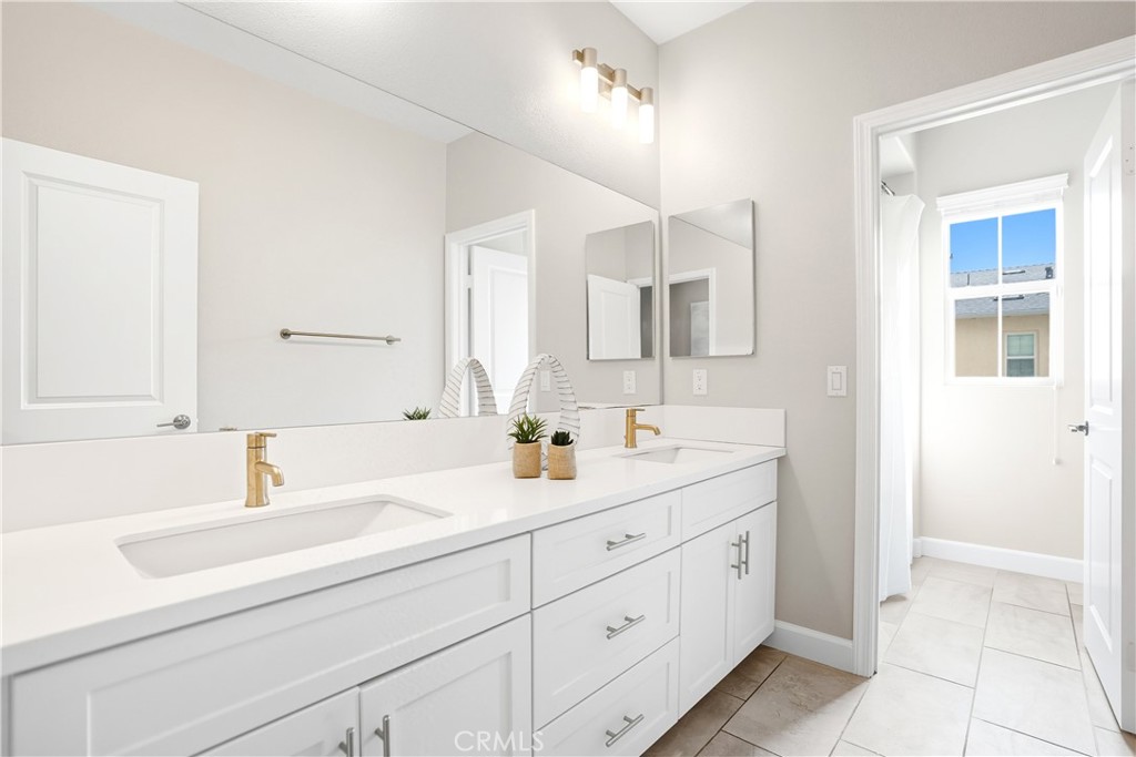 Verandas (ESVERA) - Residential Lease