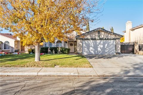 Photo of 1565 Astoria Ave Ave, Lancaster, CA 93535 (MLS # SR25273710)
