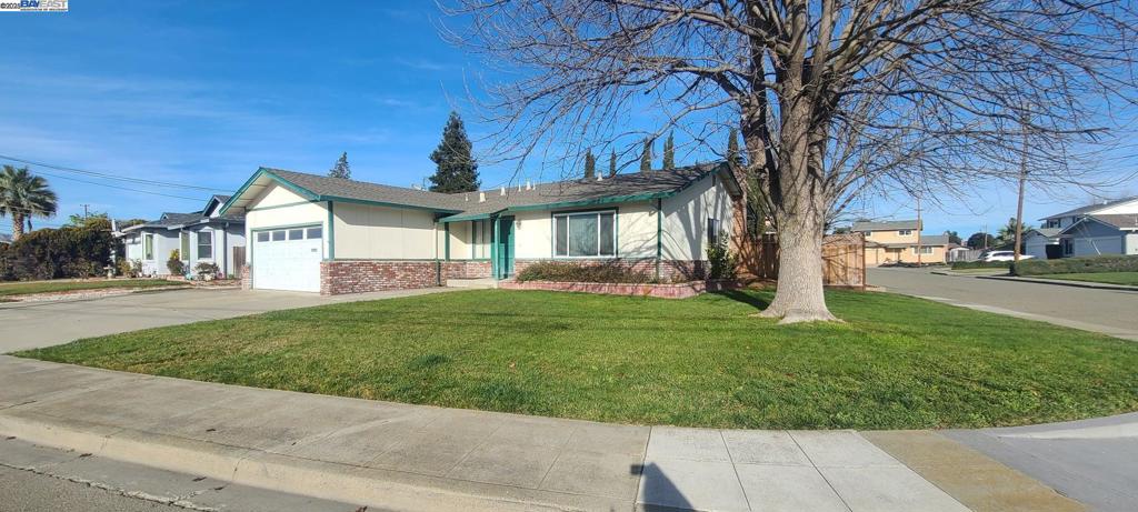 Make yourself at home in this beautiful single-level home in Dublin. Tucked away in the quiet neighborhood of Echo Park, this home measures 1,373 Sqft. with 3 bedrooms, 2 bathrooms, a 2-car garage and side yard access. Flooring consists of laminate wood floors throughout. The kitchen comes equipped with Corian counter tops, double sinks, electric range/oven, refrigerator, microwave and dishwasher. Additional amenities: hookups for washer & dryer, air conditioning, fireplace, new windows, updated baths and corner lot with side yard access. Gardening services included. Tenant responsible for all utilities. Dublin offers many dining and entertainment opportunities - from causal to upscale and movies to art theaters. For those who need to commute, access to major employment centers is a breeze with BART, ACE Train, I-680 and I-580 only minutes away. This house is a great opportunity for you! INFORMATION IS DEEMED RELIABLE, BUT IS NOT GUARANTEED!