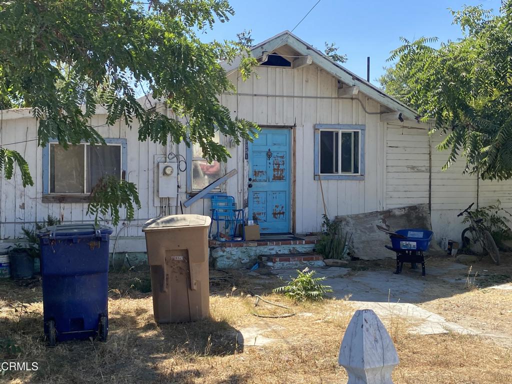 3851 Pacific Avenue
