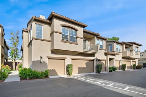 Photo of 4484 Brisbane Way WAY #5, Oceanside, CA 92058 (MLS # 260012219SD)