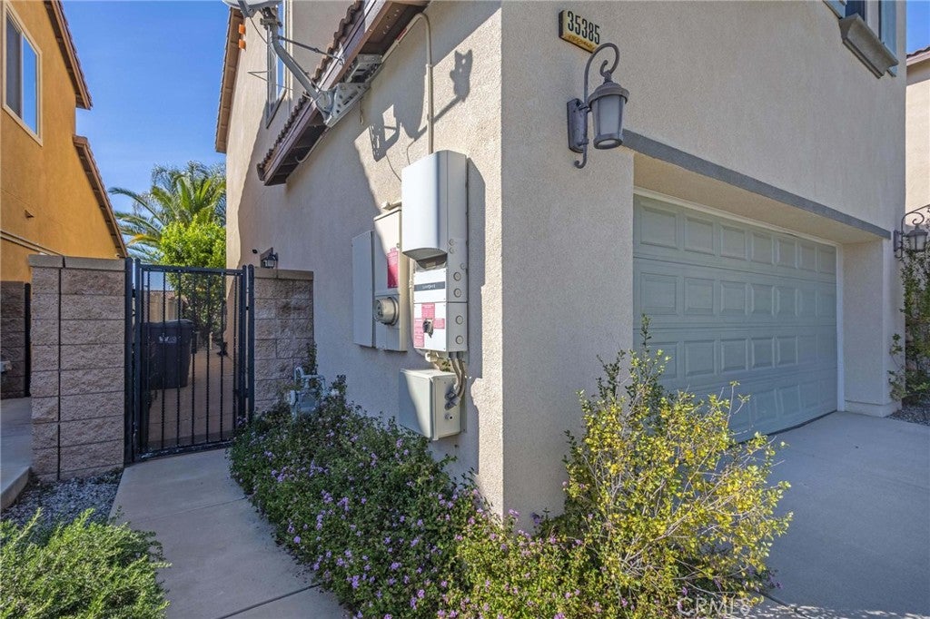 35385 Summerholly Lane