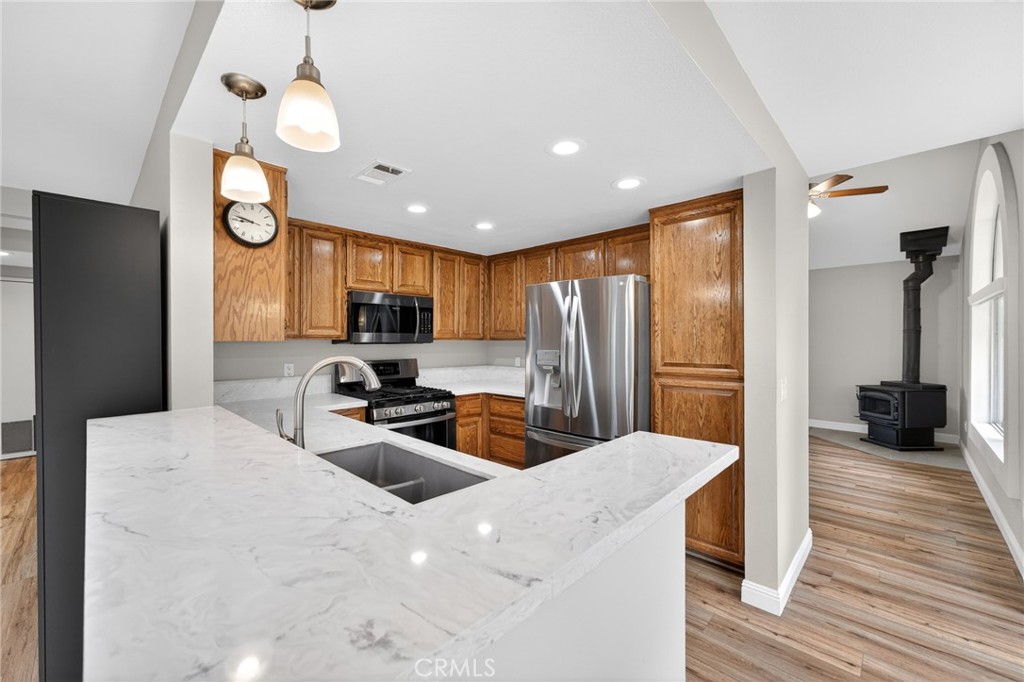 1075 Hillcrest Court