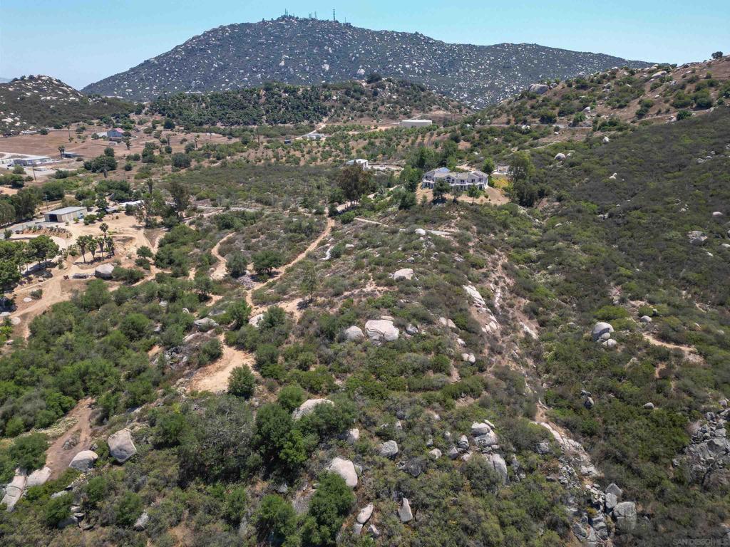 Ramona - Land