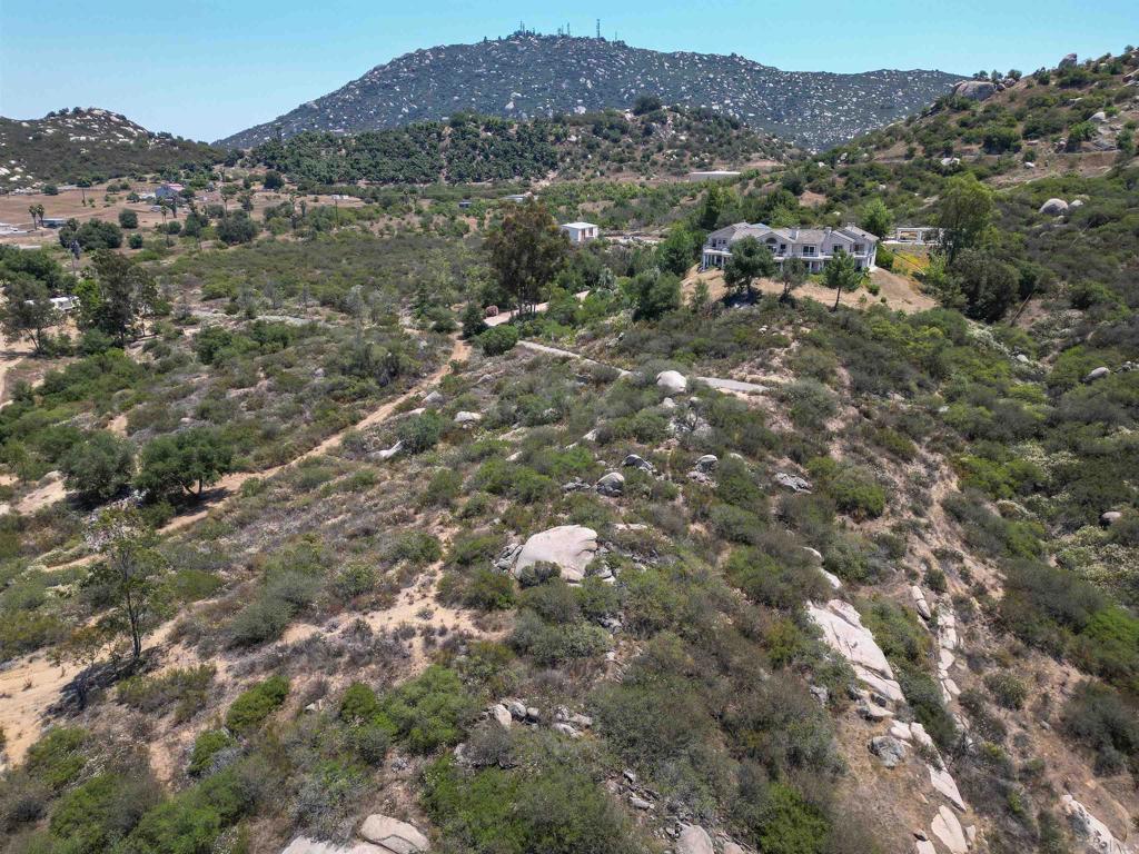 Ramona - Land