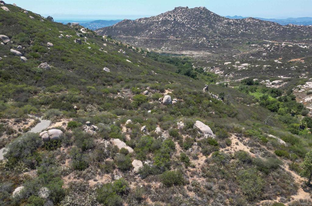 Ramona - Land