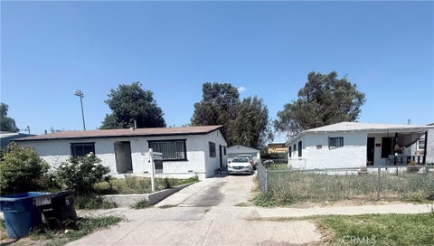 Photo of 1553 E 110th ST, Los Angeles, CA 90059 (MLS # WS26099297)