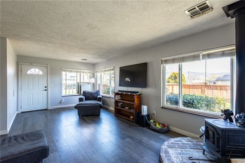 Tiny photo for 19800 Luana Dr, Tehachapi, CA 93561 (MLS # SR26049451)