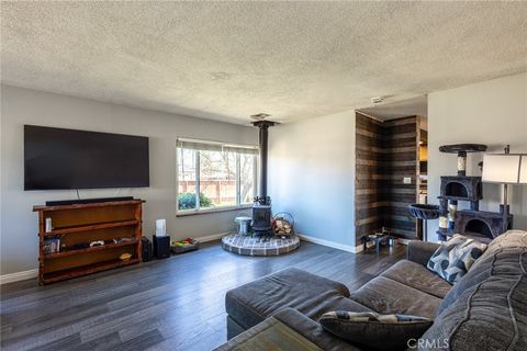 Tiny photo for 19800 Luana Dr, Tehachapi, CA 93561 (MLS # SR26049451)