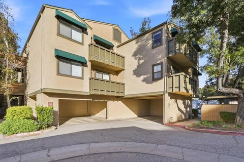 Photo of 5588 Makati Cir, San Jose, CA 95123 (MLS # ML82034348)