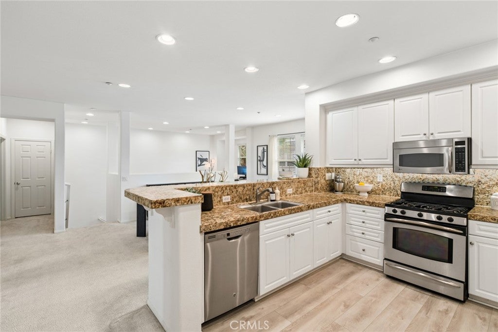51 Regal, Irvine CA 92620 - Photo 17