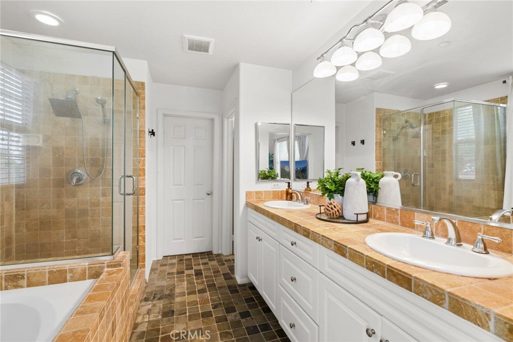51 Regal, Irvine CA 92620 - Photo 22