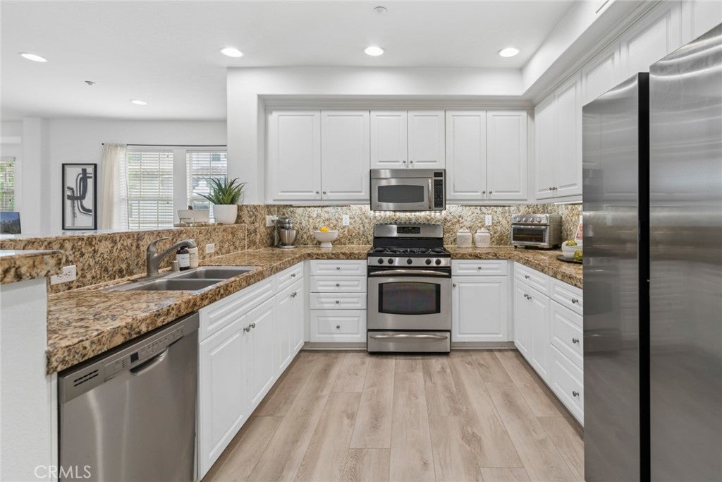 51 Regal, Irvine CA 92620 - Photo 16