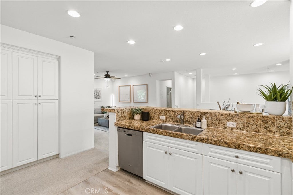 51 Regal, Irvine CA 92620 - Photo 18