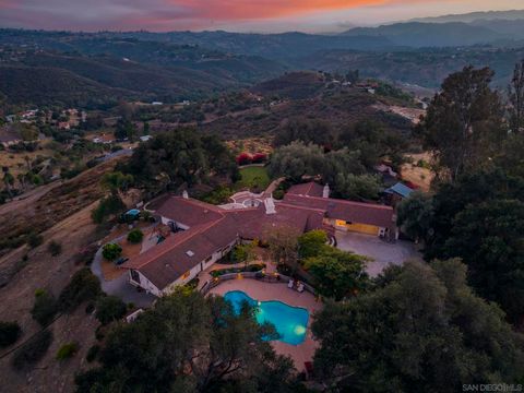 Photo of 2825 Vista Del Rio, Fallbrook, CA 92028 (MLS # 260011729SD)