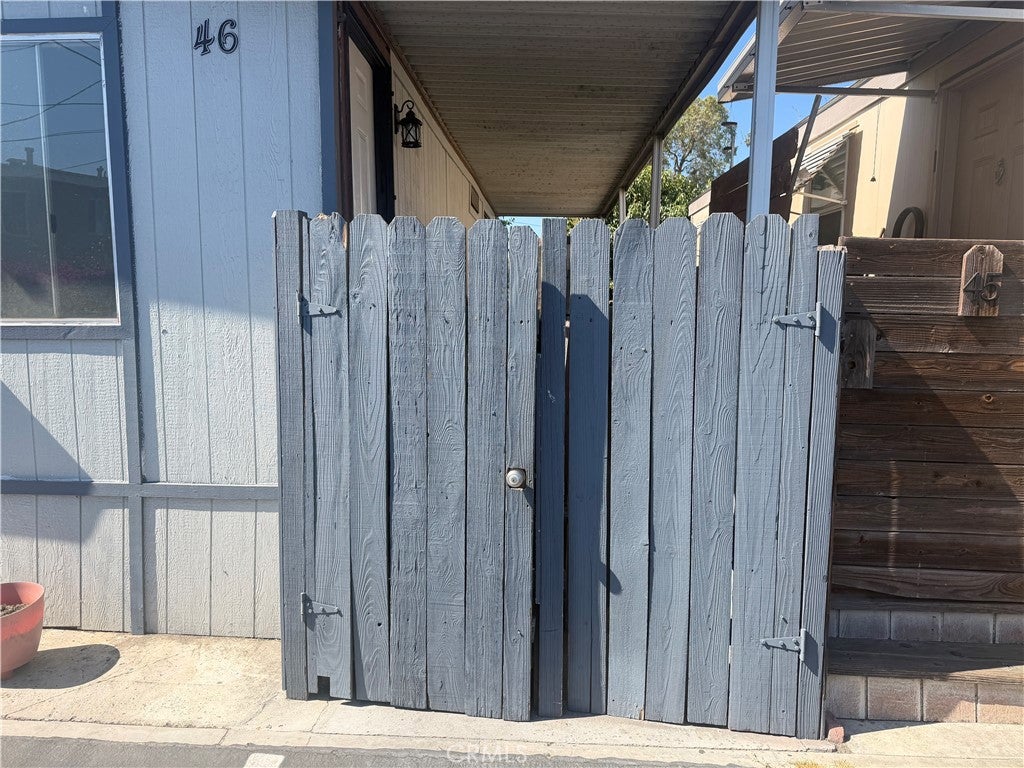 825 W La Palma 46