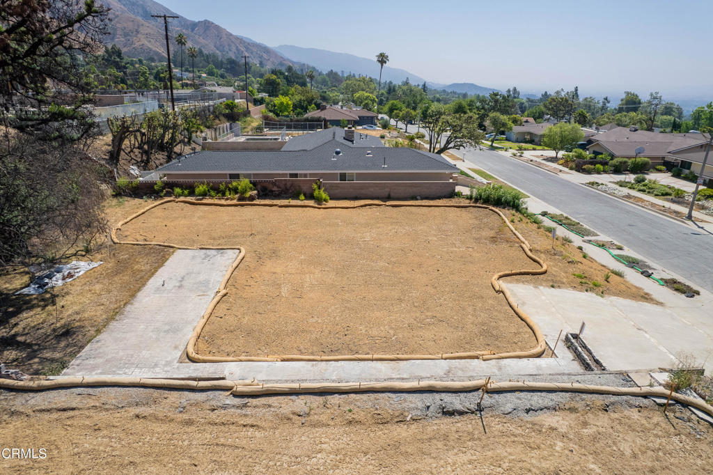 3775 Edgeview Drive