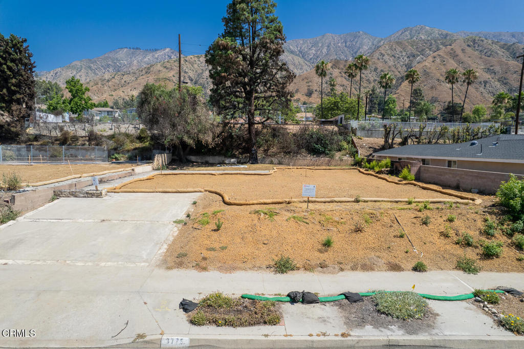 3775 Edgeview Drive