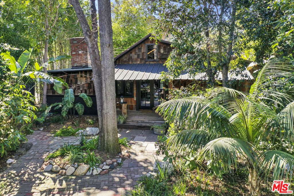 listing image 130723496693669691787