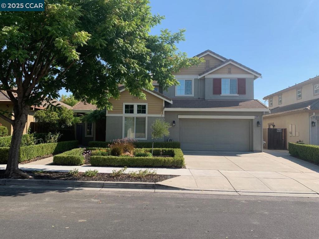Great Move in Ready Home with Lots of upgrades Including Stainless Steel, A Resort - Style back Yard with a built in Pool, Spa, and Barbecue Pergola shade