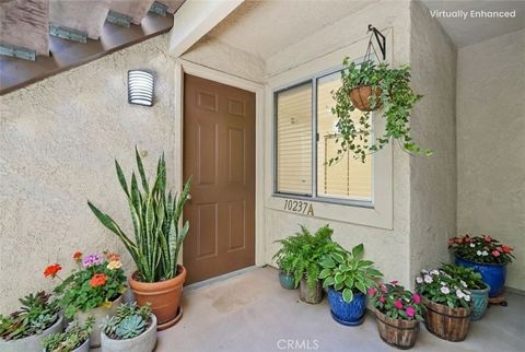 Photo of 10237 De Soto #A, Chatsworth, CA 91311 (MLS # SR26082371)