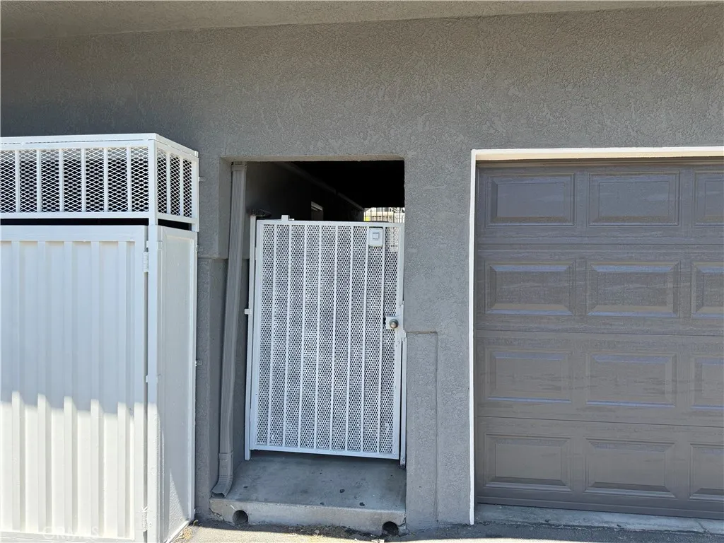 La Habra, California 90631, United States, 2 Bedrooms Bedrooms, ,2 BathroomsBathrooms,Residential,Active,210932