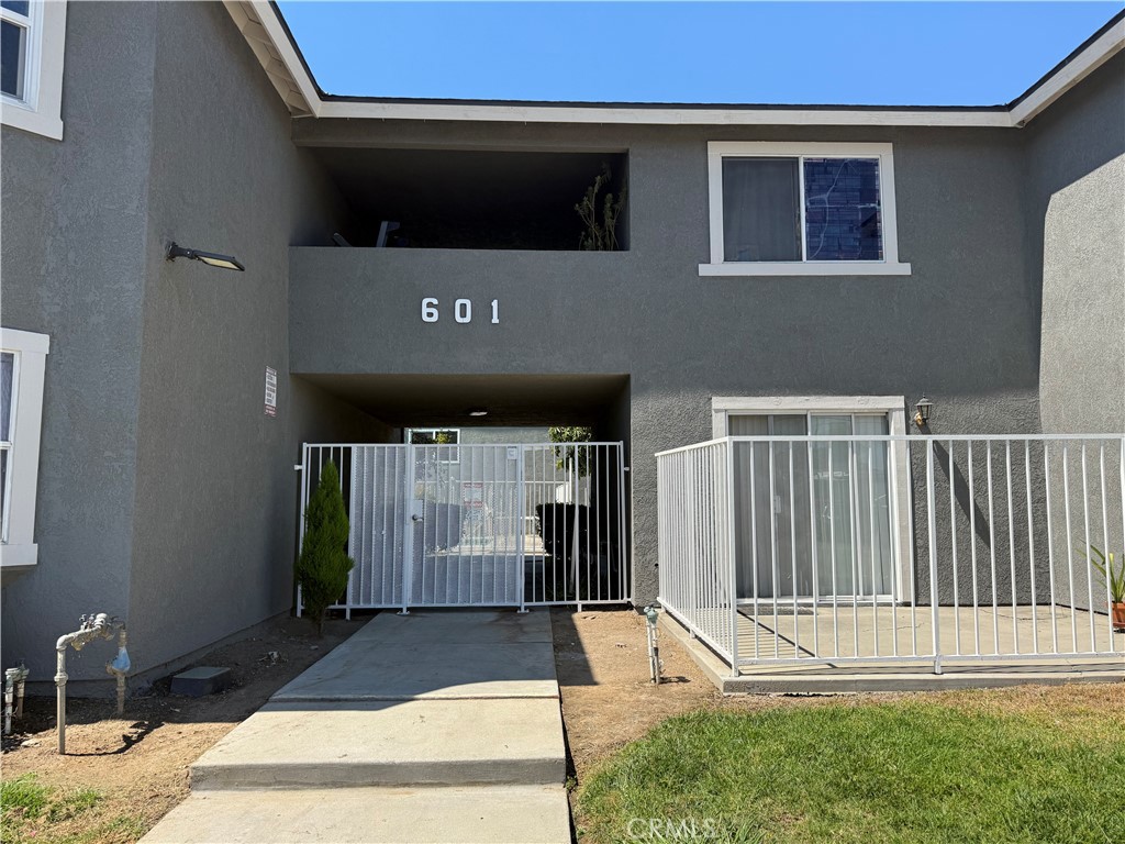 601 S Euclid Street 4